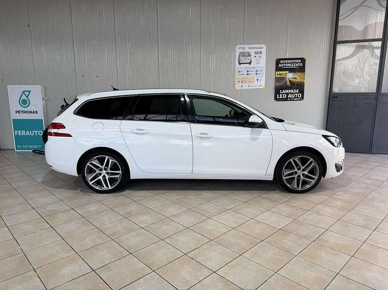 Käytetty Peugeot 308 SW GT-line 120 HP (88 kW) 2016 Other Farmari