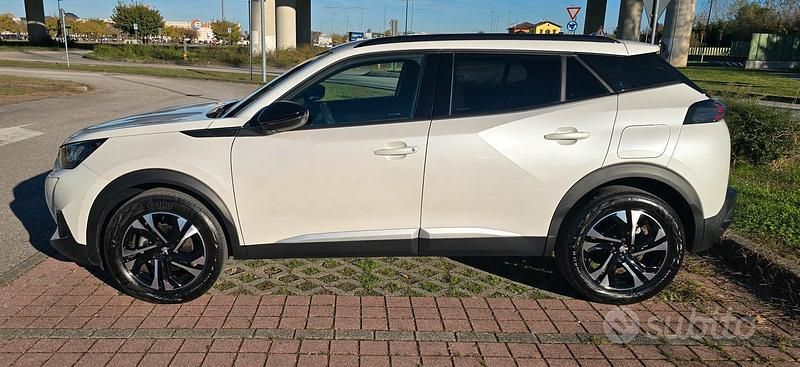 Usata 2023 Peugeot 2008 SUV | 15.999 € (Super prezzo) - Immagine 1/4