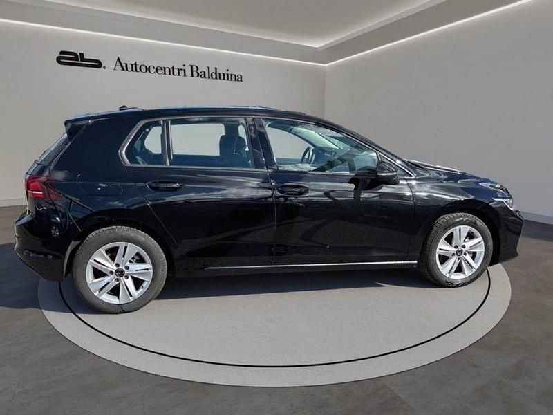 Usata VW Golf VIII Life 116 CV (85 kW) 2025 Nero Berlina