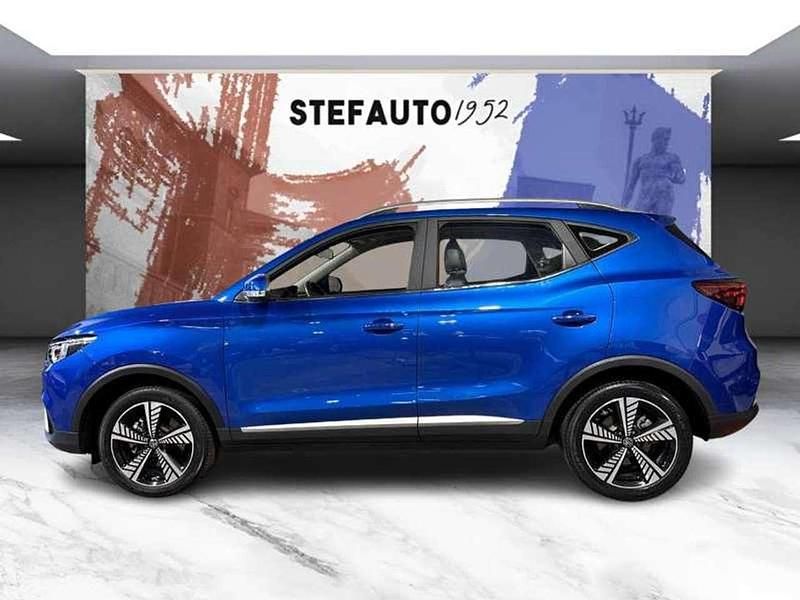 Usata MG ZS Luxury 114 kW (156 CV) 2021 Blu Berlina