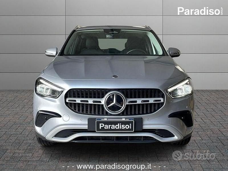 Usata Mercedes GLA180 Advanced 116 CV (85 kW) 2025 Grigio SUV