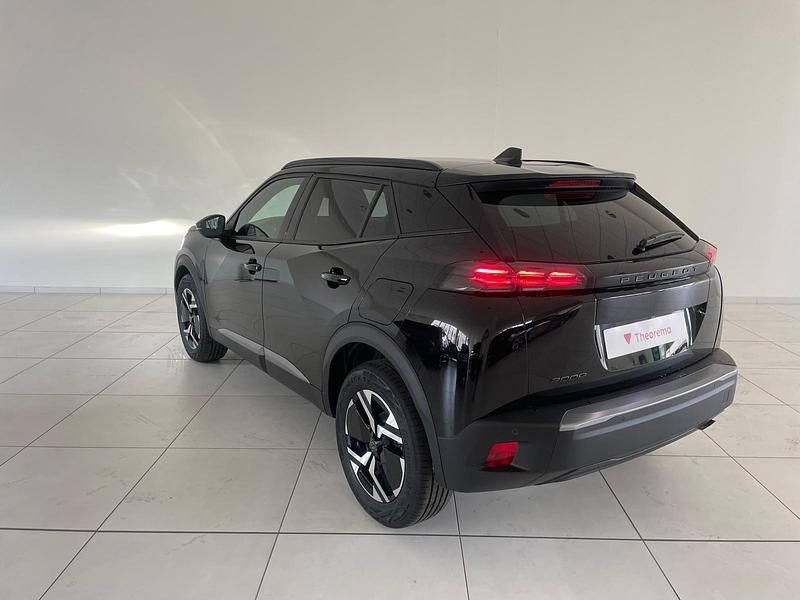 Usata Peugeot 2008 Allure 102 CV (75 kW) 2024 Nero perla SUV
