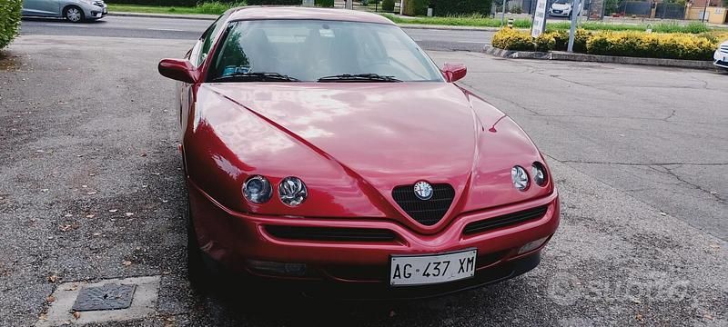 Usata Alfa Romeo GTV 150 CV (110 kW) 1996 Rosso Coupé