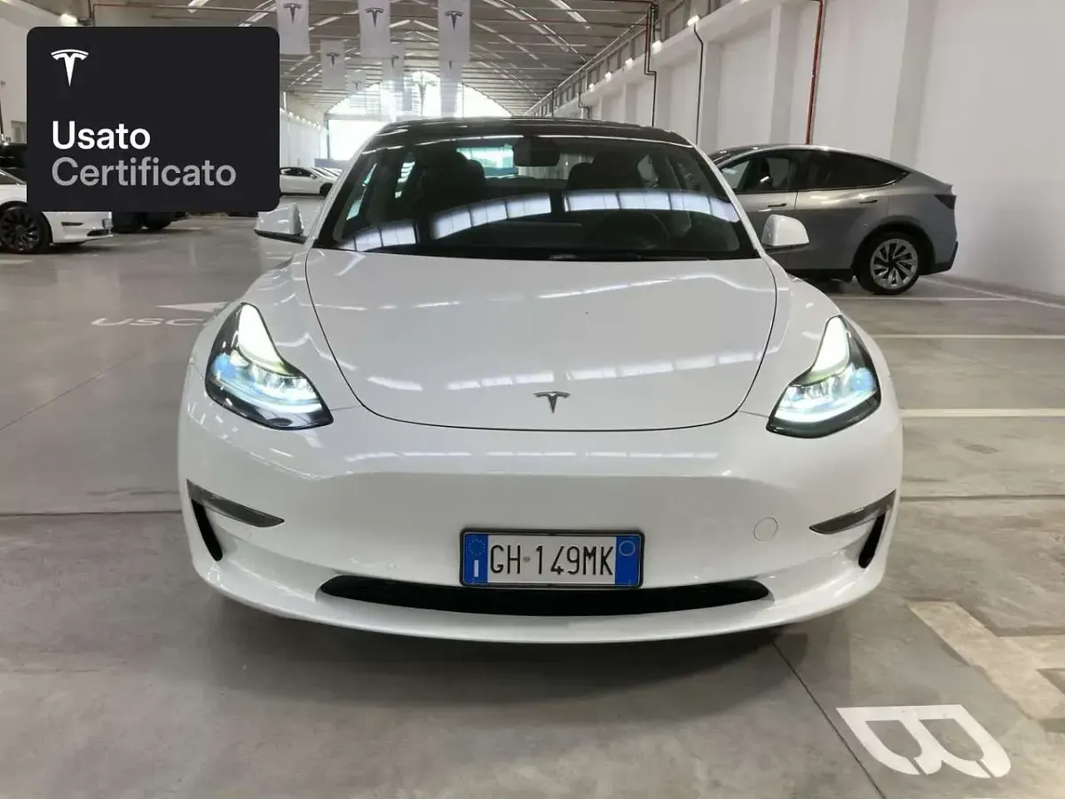 Usata Tesla Model 3 Long Range AWD 324 kW (441 CV) 2022 Pearl white multicoat Berlina