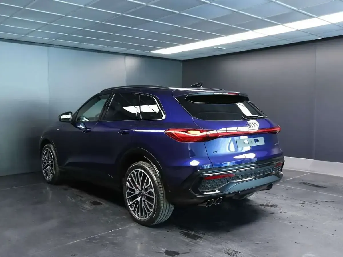 Nuova Audi Q5 S-Line 204 CV (150 kW) 2026 Blu/azzurro SUV