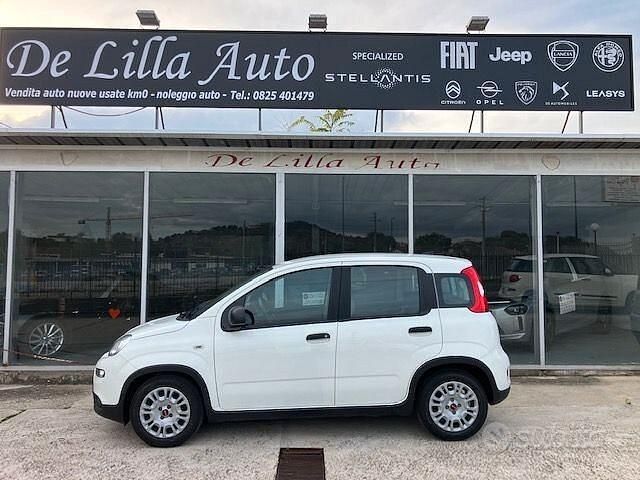 Bianco Usata 2023 Fiat Panda Red Tre volumi | 12.000 € (Buon prezzo) - Immagine 1/4