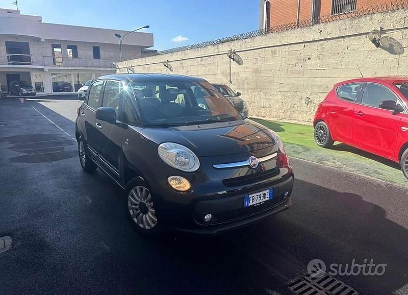 Nero Usata 2015 Fiat 500L Lounge Monovolume | 6700 € (Ottimo prezzo) - Immagine 1/4