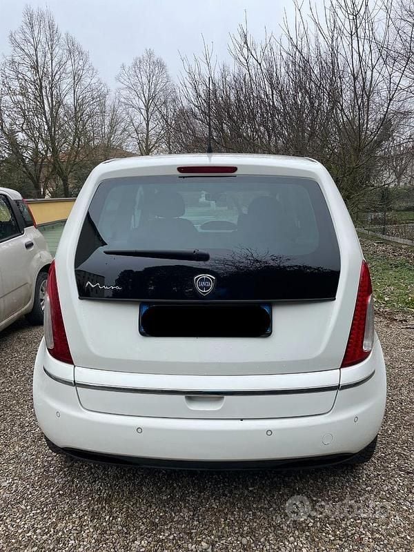 Usata Lancia Musa 2012 Bianco Monovolume