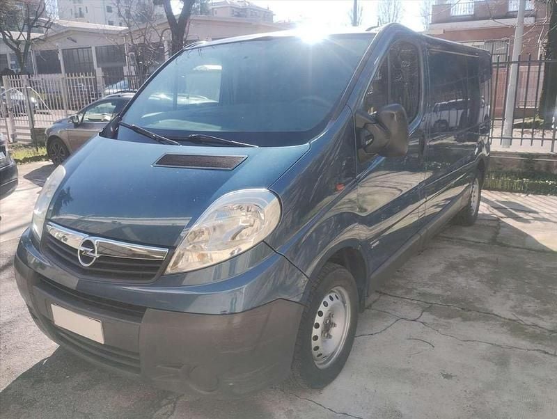 Usata Renault Trafic 116 CV (85 kW) 2008 Blu/azzurro Monovolume