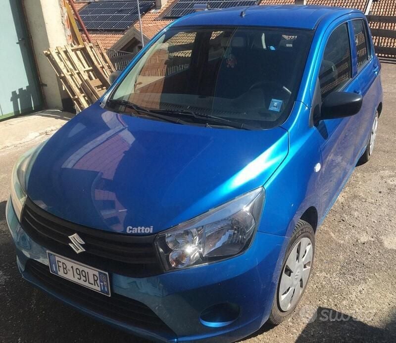 Usata Suzuki Celerio 68 CV (50 kW) 2015 Blu Utilitaria