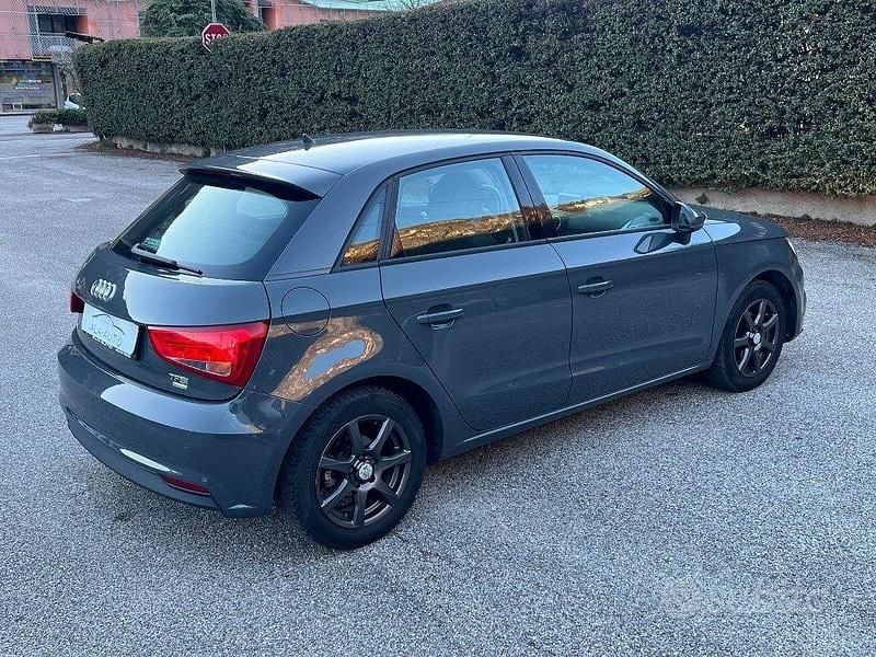 Usata Audi A1 Ambiente 95 CV (69 kW) 2016 Grigio Utilitaria