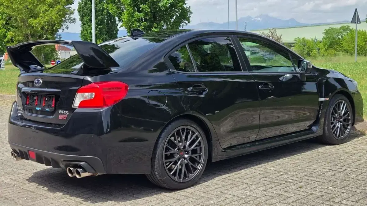 Usata Subaru Impreza 300 CV (220 kW) 2016 Nero Berlina