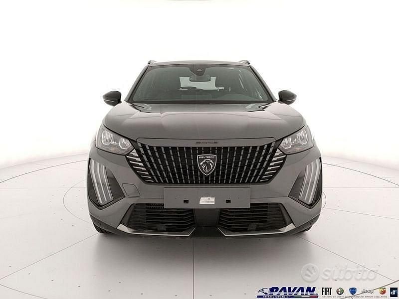 Nuova Peugeot 2008 Allure 136 CV (100 kW) 2025 Grigio SUV