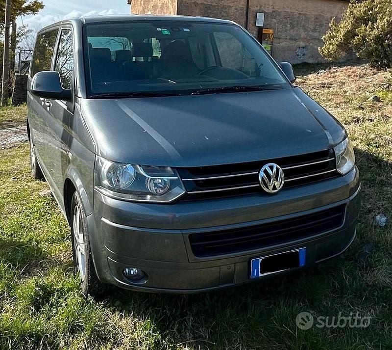 Usata VW T5 2011 Grigio Furgone