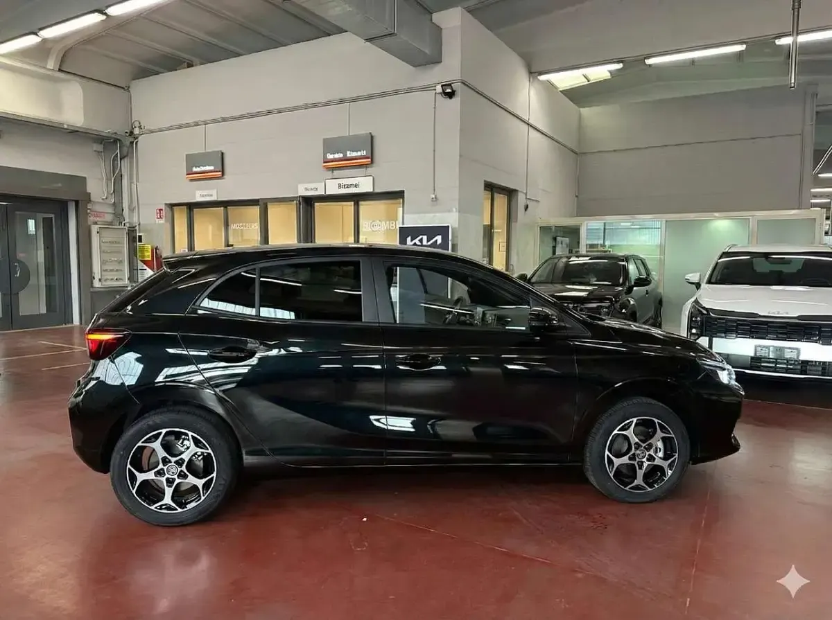 Nuova MG MG3 102 CV (75 kW) 2026 Nero Utilitaria
