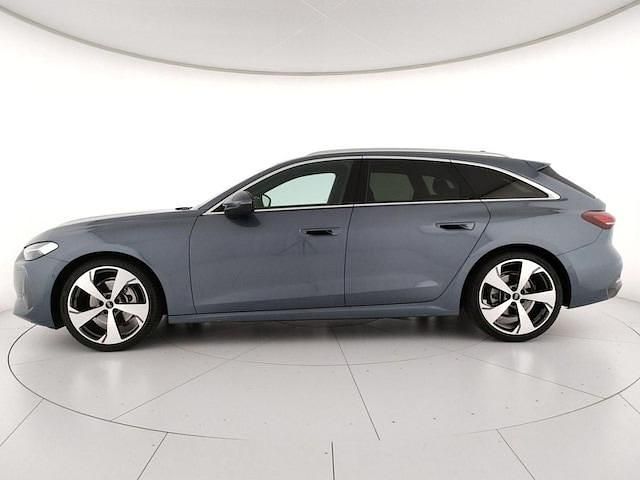 Usata Audi A5 Business 204 CV (150 kW) 2025 Blu orizzonte metallizzato Station wagon