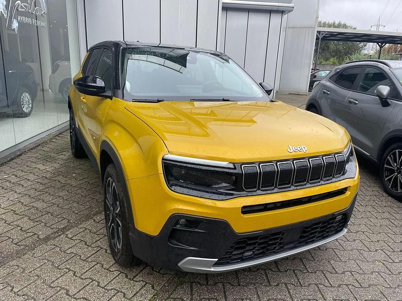 Usata Jeep Avenger Altitude 101 CV (74 kW) 2024 Giallo/tetto nero SUV