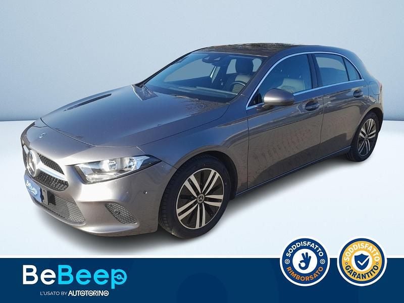 Antracite metallizzato Usata 2020 Mercedes A180 Business Tre volumi | 19.500 € (Buon prezzo) - Immagine 1/3