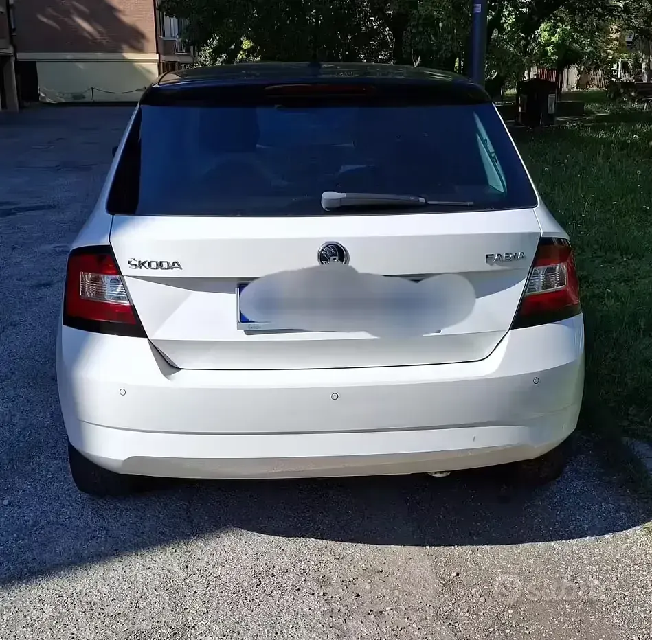 Usata Skoda Fabia Ambition 101 CV (74 kW) 2016 Bianco Berlina