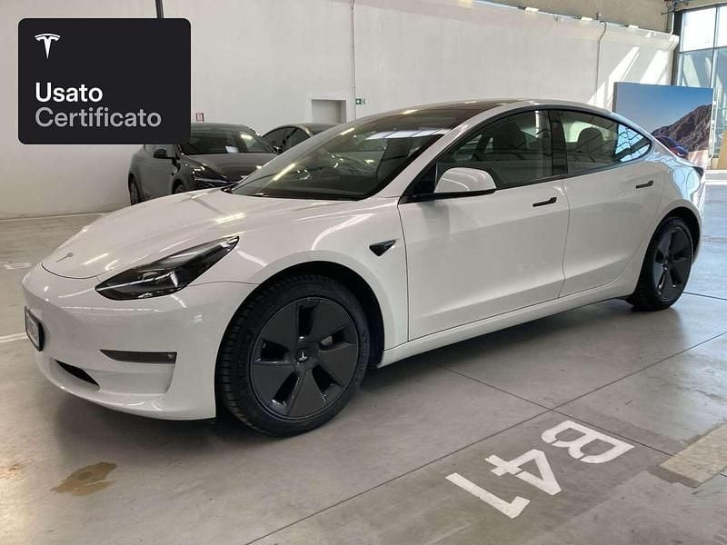 Usata Tesla Model 3 Long Range AWD 324 kW (441 CV) 2021 Pearl white multicoat Berlina