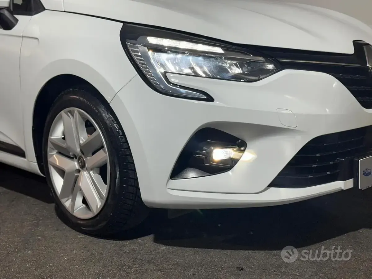 Usata Renault Clio V Evolution 100 CV (73 kW) 2022 Bianco Berlina