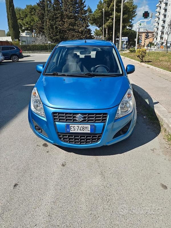 Usata Suzuki Splash 68 CV (50 kW) 2014 Blu Utilitaria