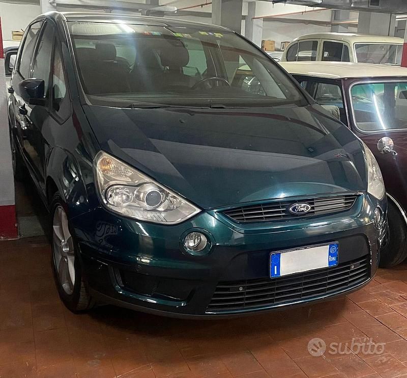 Usata Ford S-MAX S 140 CV (102 kW) 2007 Verde Monovolume