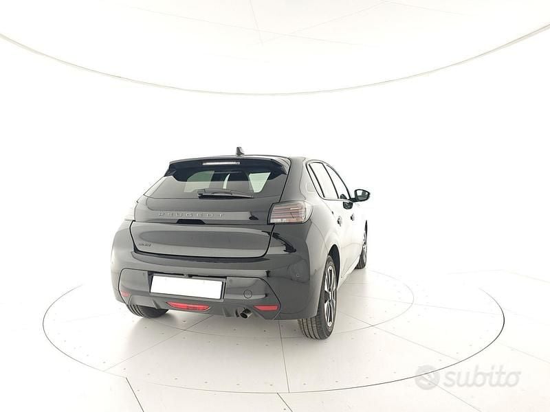 Usata Peugeot 208 Allure 100 CV (73 kW) 2024 Nero Utilitaria