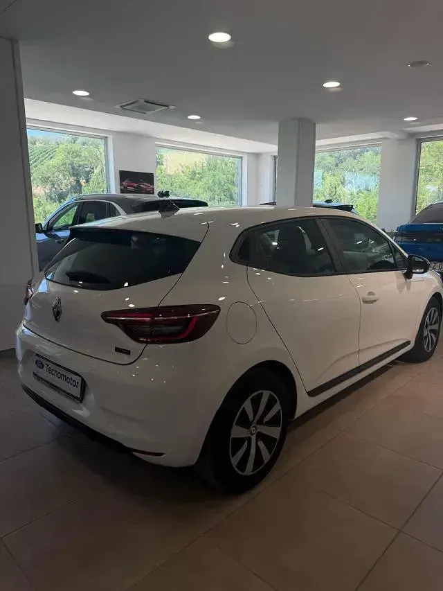 Usata Renault Clio Equilibre 91 CV (66 kW) 2023 Bianco Utilitaria