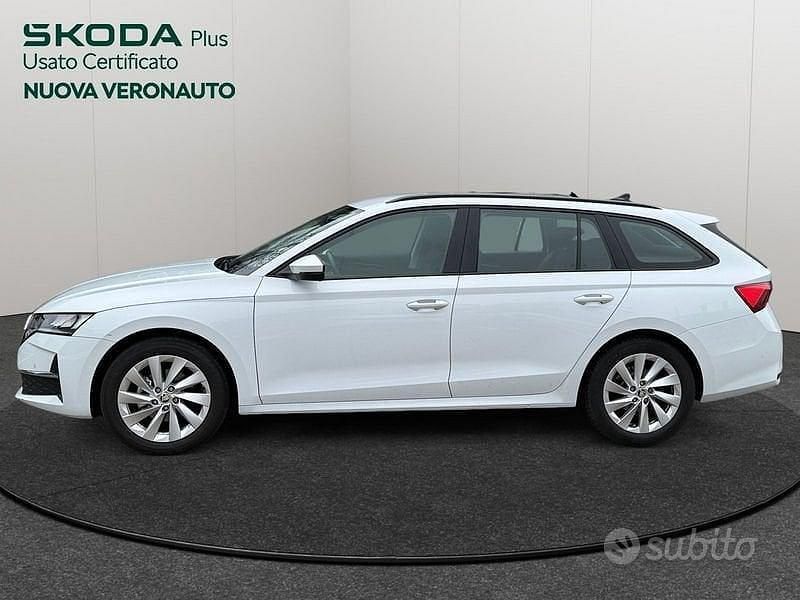 Usata Skoda Octavia Selection 150 CV (110 kW) 2024 Bianco Station wagon