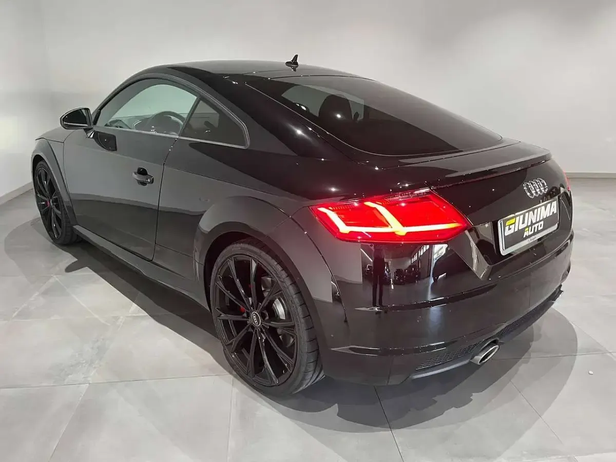 Begagnad Audi TT Ambiente 245 HK (180 kW) 2024 Svart Sportkupé