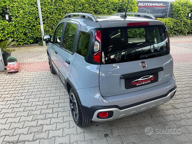 Usata Fiat Panda Cross Cross 69 CV (50 kW) 2022 Grigio Utilitaria