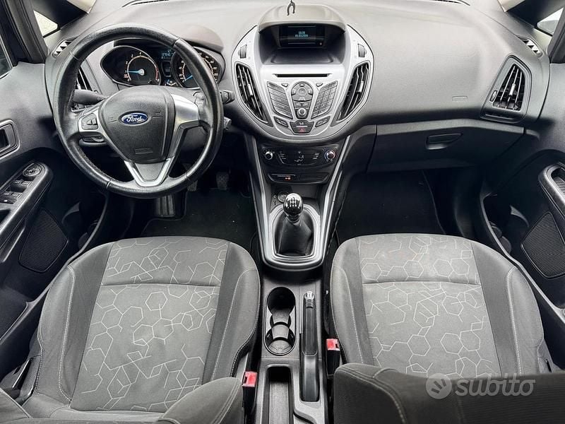 Begagnad Ford B-MAX 101 HK (74 kW) 2015 Svart Minibuss