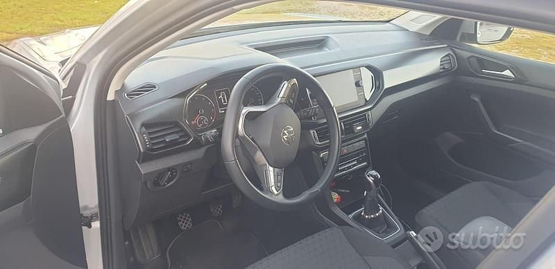 Usata VW T-Cross 115 CV (84 kW) 2022 Grigio SUV