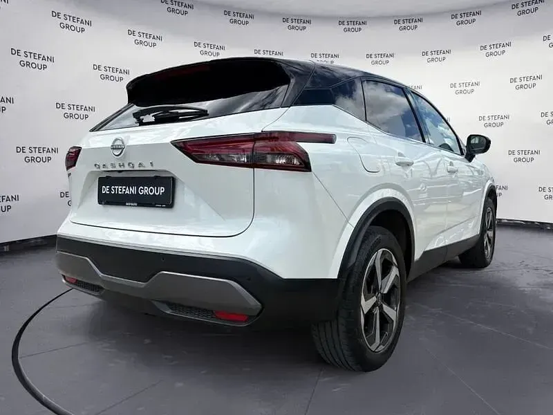 Usata Nissan Qashqai N-Connecta 140 CV (102 kW) 2023 Bianco SUV