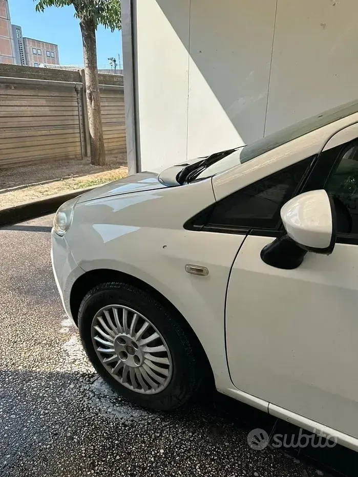 Usata Fiat Grande Punto 77 CV (56 kW) 2008 Utilitaria