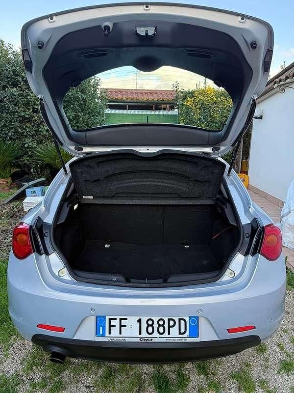 Usata Alfa Romeo Giulietta 120 CV (88 kW) 2016 Utilitaria