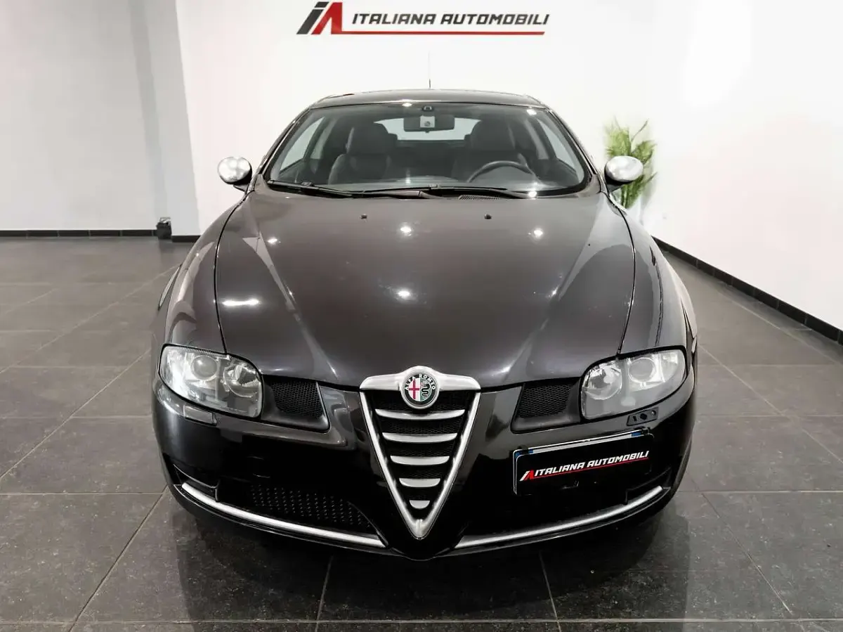 Usata Alfa Romeo GT Distinctive 165 CV (121 kW) 2009 Nero Coupé