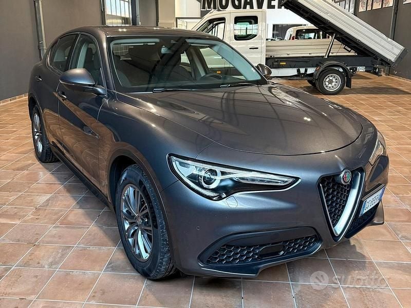 Usata Alfa Romeo Stelvio 160 CV (117 kW) 2021 Bianco SUV