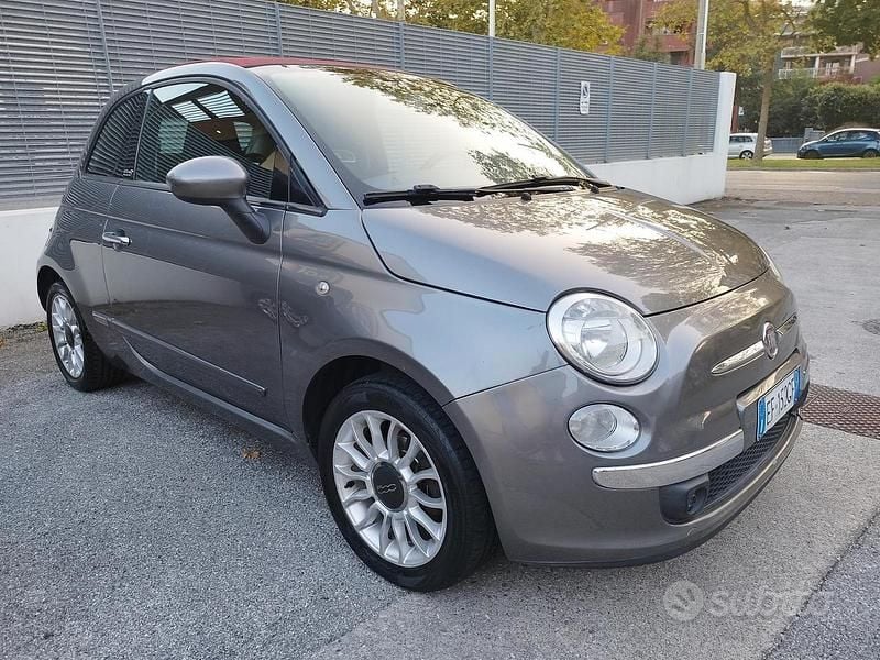 Grigio Usata 2010 Fiat 500 Cabrio | 5000 € - Immagine 1/4
