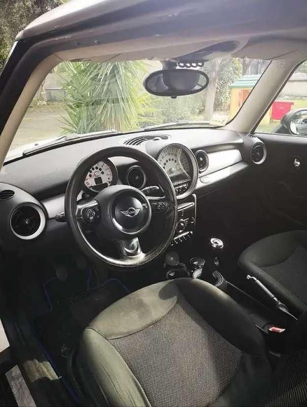 Begagnad Mini ONE 98 HK (72 kW) 2011 Beige Halvkombi