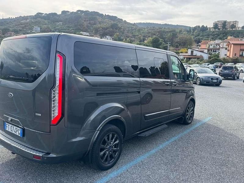 Usata Ford Tourneo Titanium 170 CV (125 kW) 2019 Monovolume