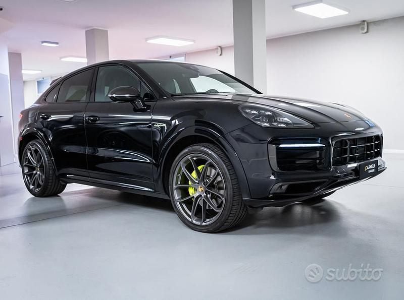 Usata Porsche Cayenne 250 CV (183 kW) 2021 Nero SUV