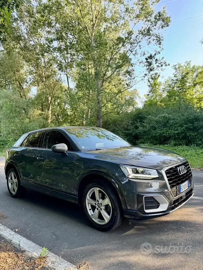 Usata Audi Q2 S-Line 116 CV (85 kW) 2020 Grigio SUV