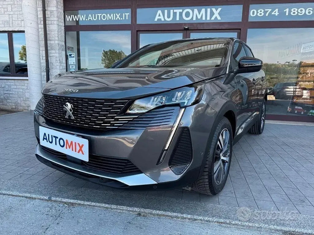 Usata Peugeot 3008 Allure 131 CV (96 kW) 2023 Grigio SUV