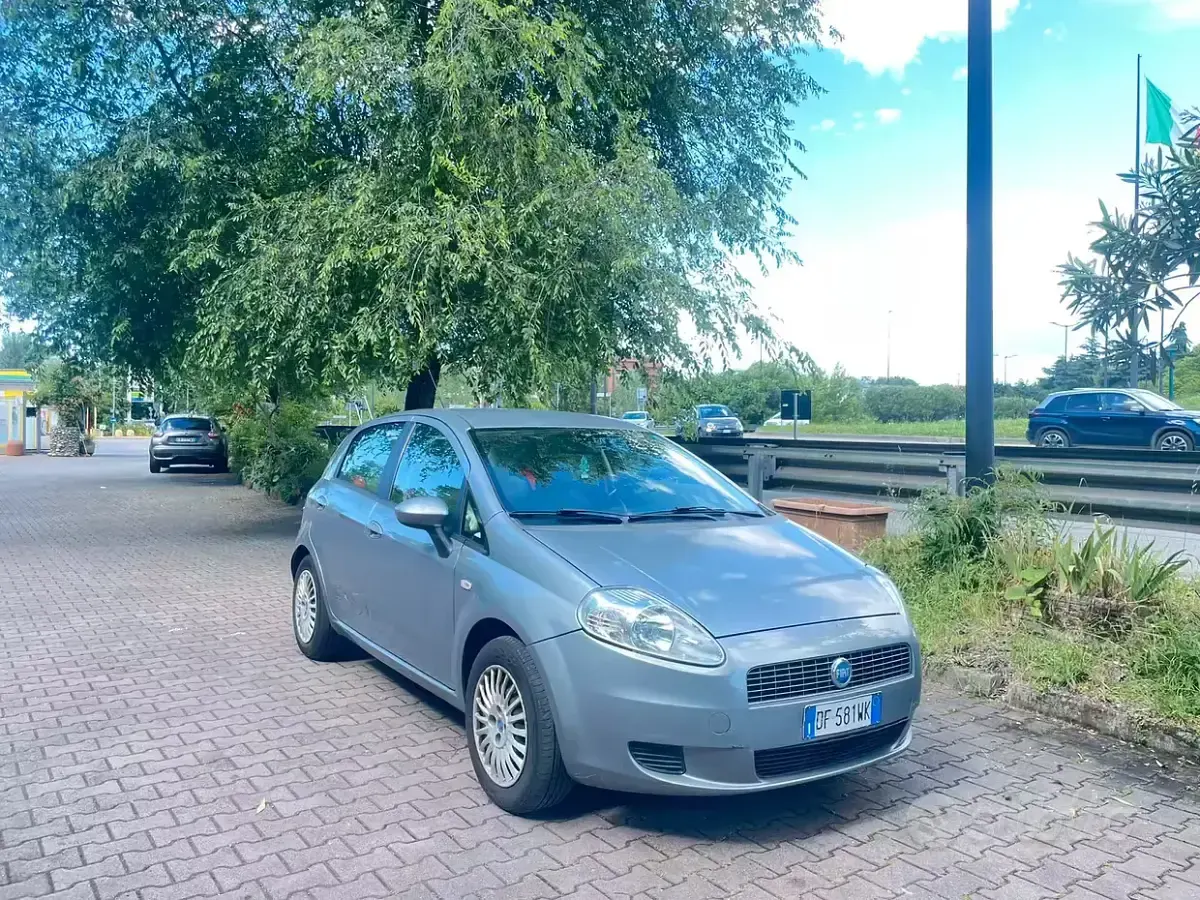 Usata Fiat Grande Punto Dynamic 65 CV (47 kW) 2007 Utilitaria