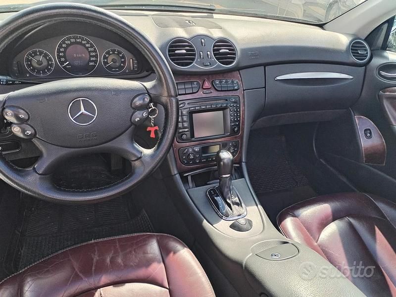 Usata Mercedes 200 2003 Nero Cabrio
