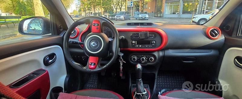 Usata Renault Twingo 71 CV (52 kW) 2016 Nero Utilitaria