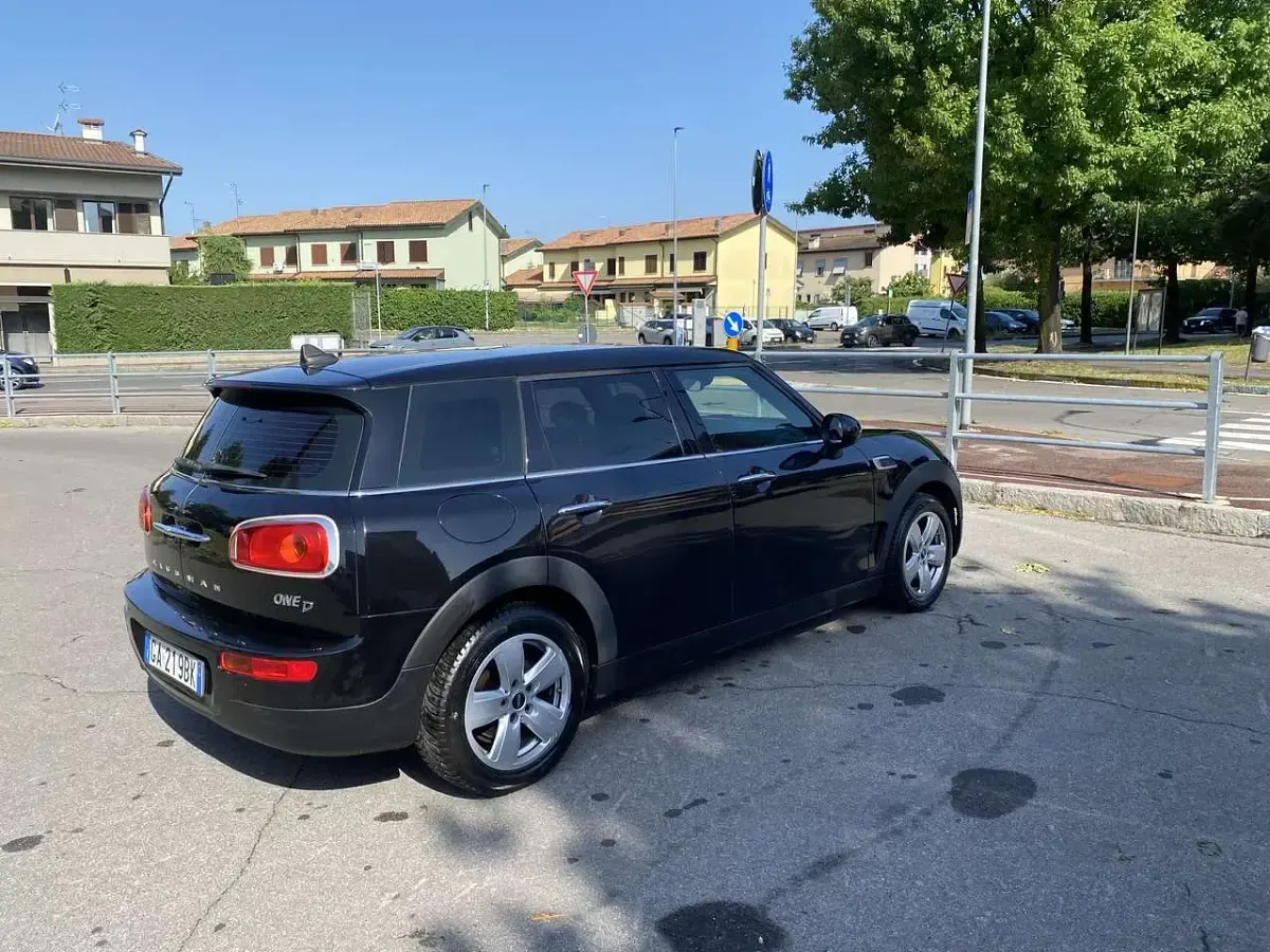 Usata Mini One D Clubman 116 CV (85 kW) 2016 Nero Station wagon