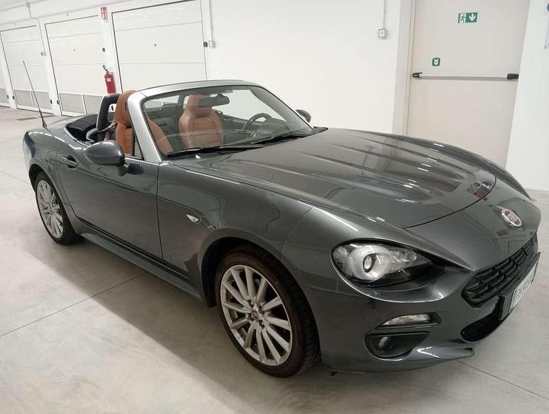 Usata Fiat 124 Spider Lusso 140 CV (102 kW) 2017 Cabrio